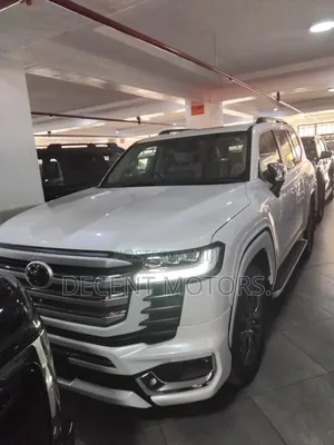 Toyota Land Cruiser 2023 White