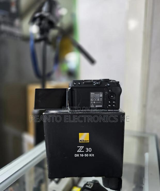 Nikon Z30 Mirrorless Camera With 16-50mm Lens - thumbnail 3