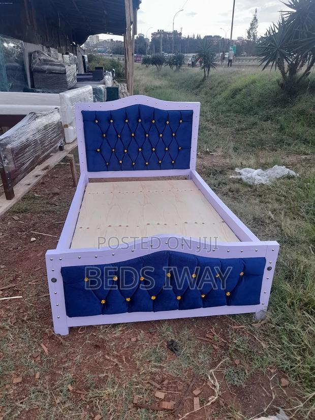 Cute 4x6 Blue Diamond - main view