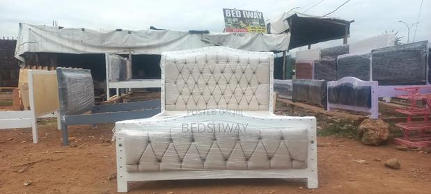 Turfted Mocket Bed 5by6 - main view