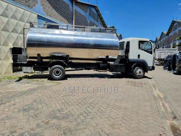 Stainless Water Bowser _5000litres - main view