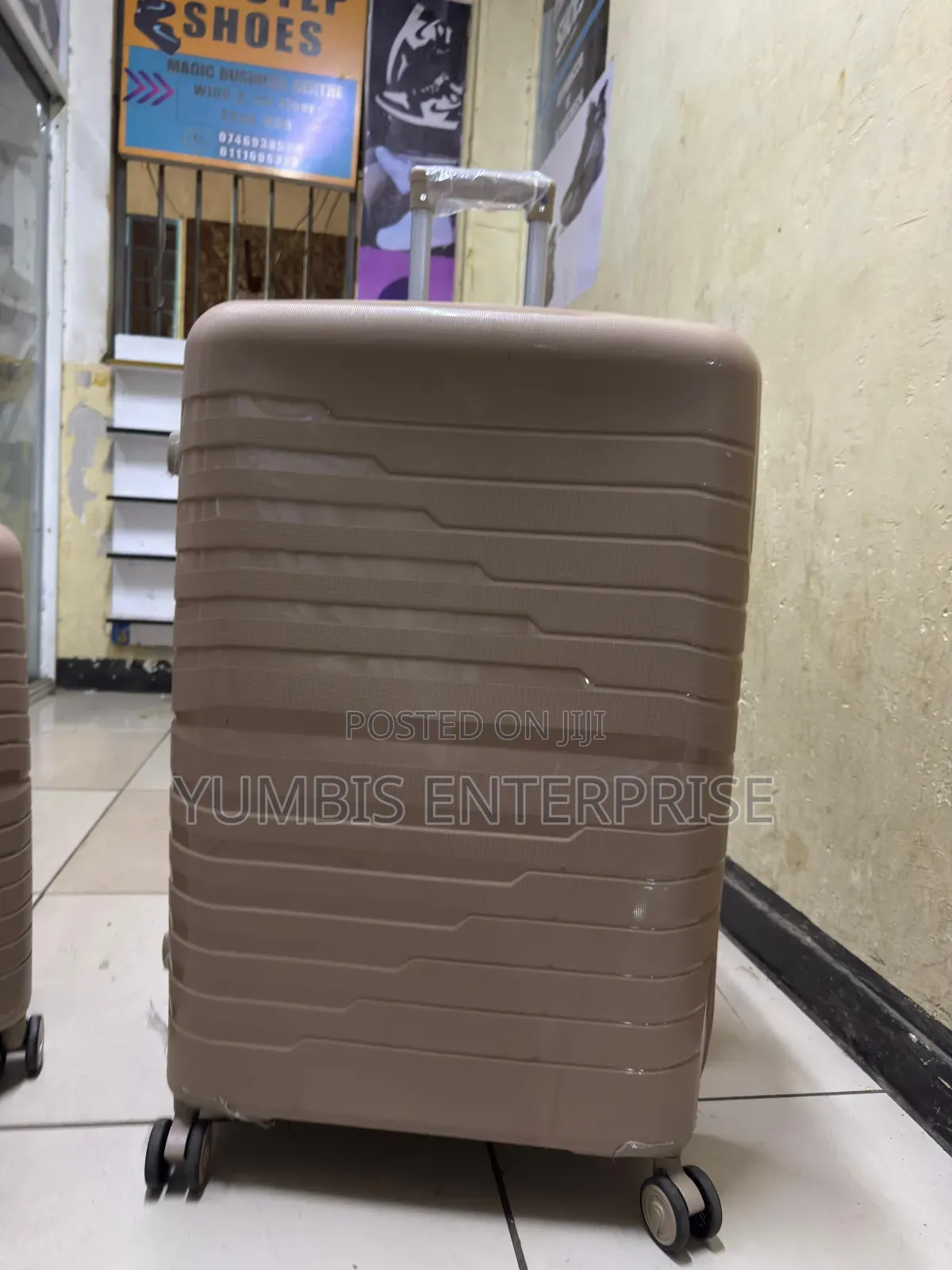 Beige Rubber Suitcase Xl Biggest Size in 75kg(Upto 30kgs)