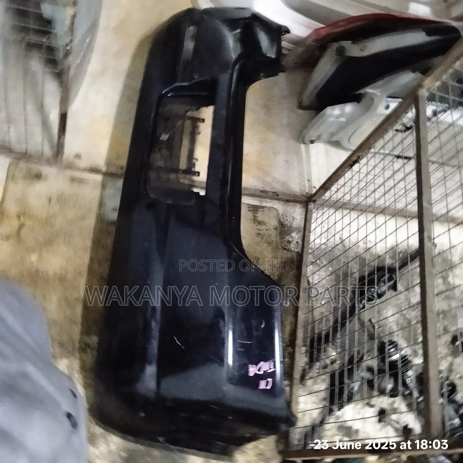 Nissan Tiida C11 (2008/2012) Station Wagon Rear Bumper