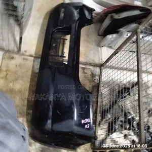 Nissan Tiida C11 (2008/2012) Station Wagon Rear Bumper