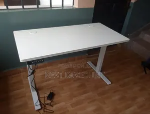 Electric Desk ; Adjustable Table