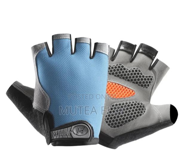 Gym Antislip Half Finger Gloves - thumbnail 2