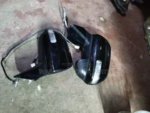 Toyota Noah/Voxy 2008/2012 Powered Side Mirror With Blinker