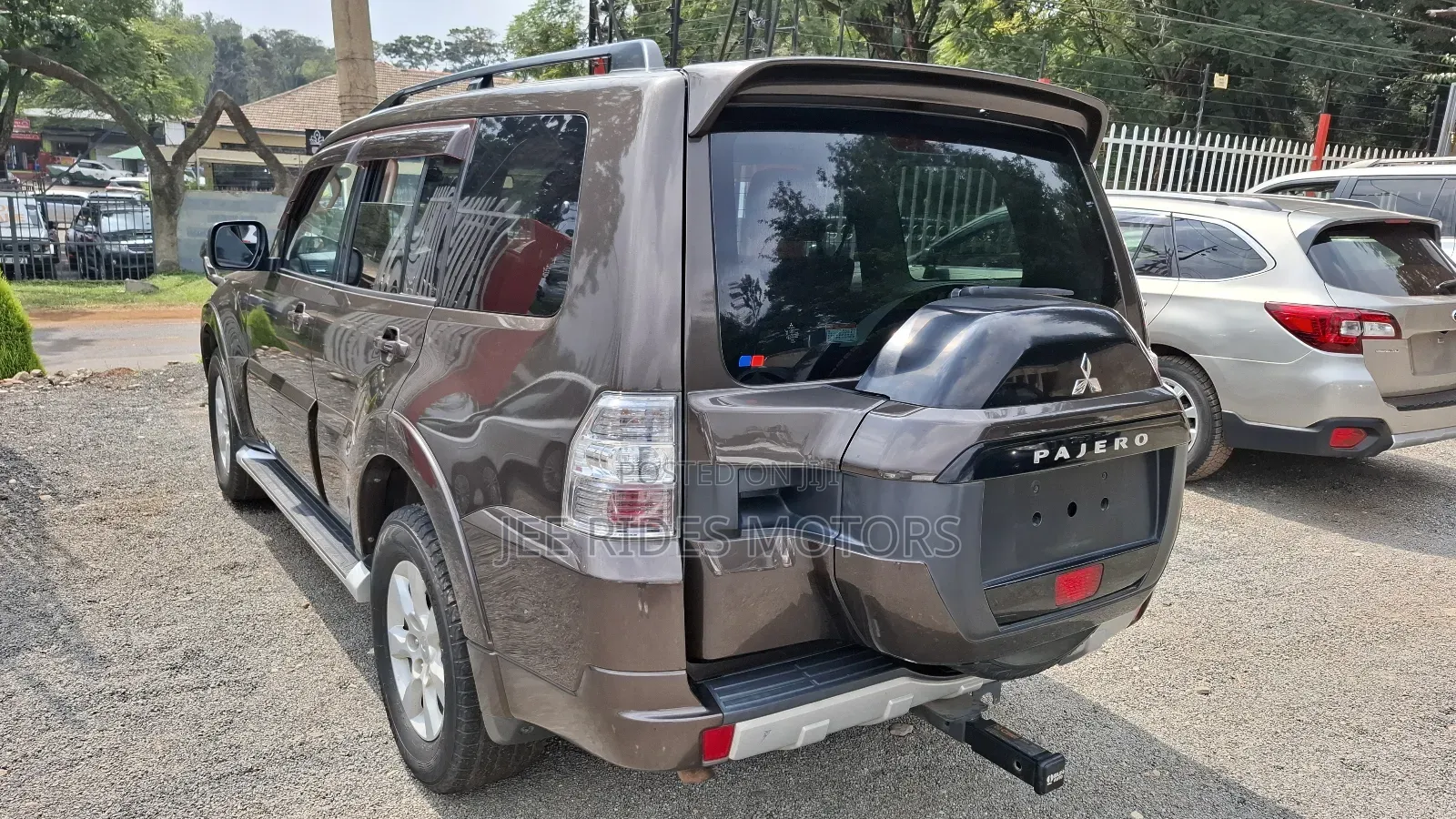 Mitsubishi Pajero V80 3.2 DI-D 2018 Brown