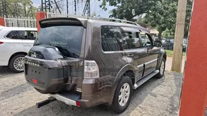 Mitsubishi Pajero V80 3.2 DI-D 2018 Brown