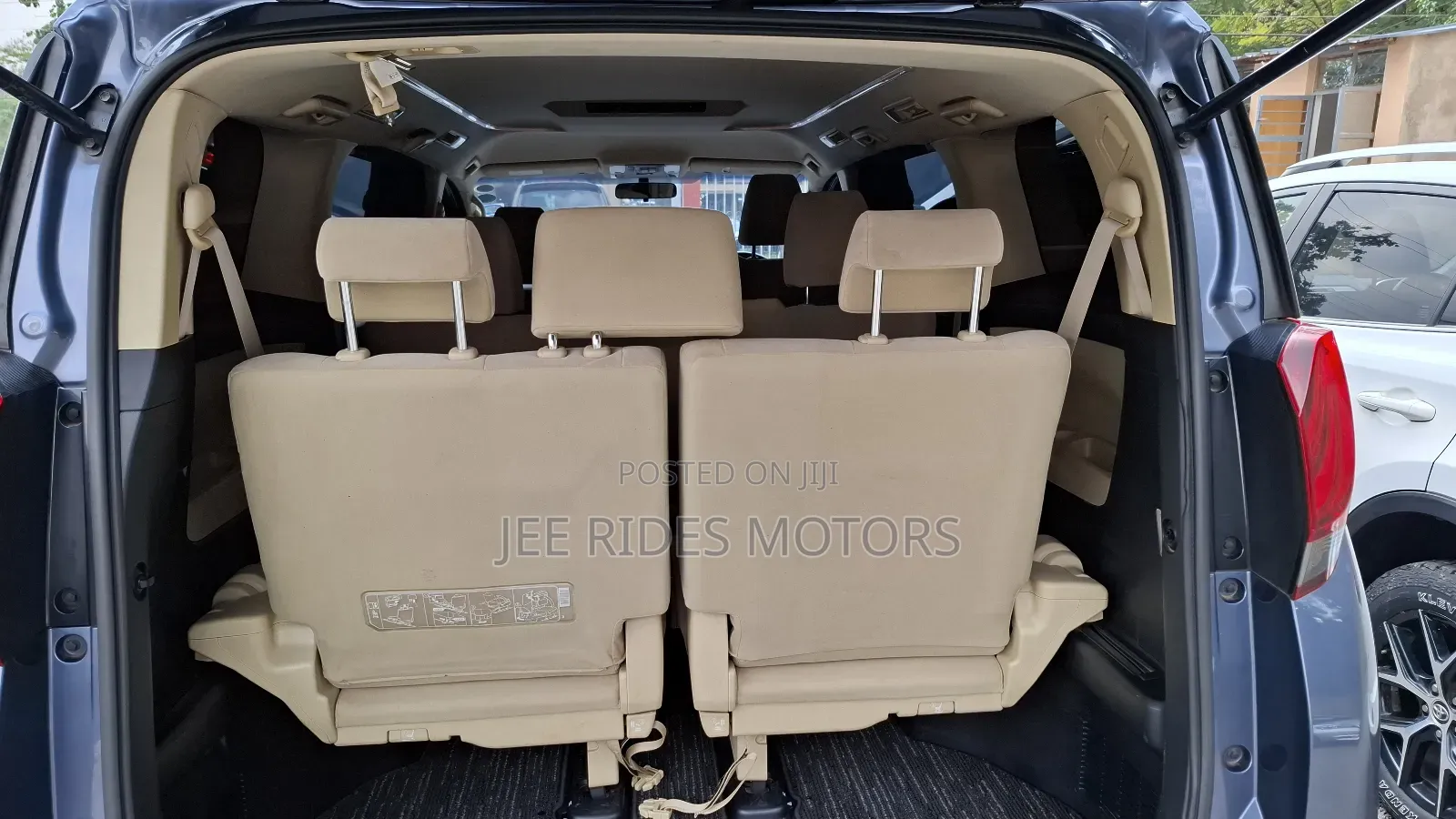 Toyota Alphard 2.5 Petrol FWD 2016 Blue