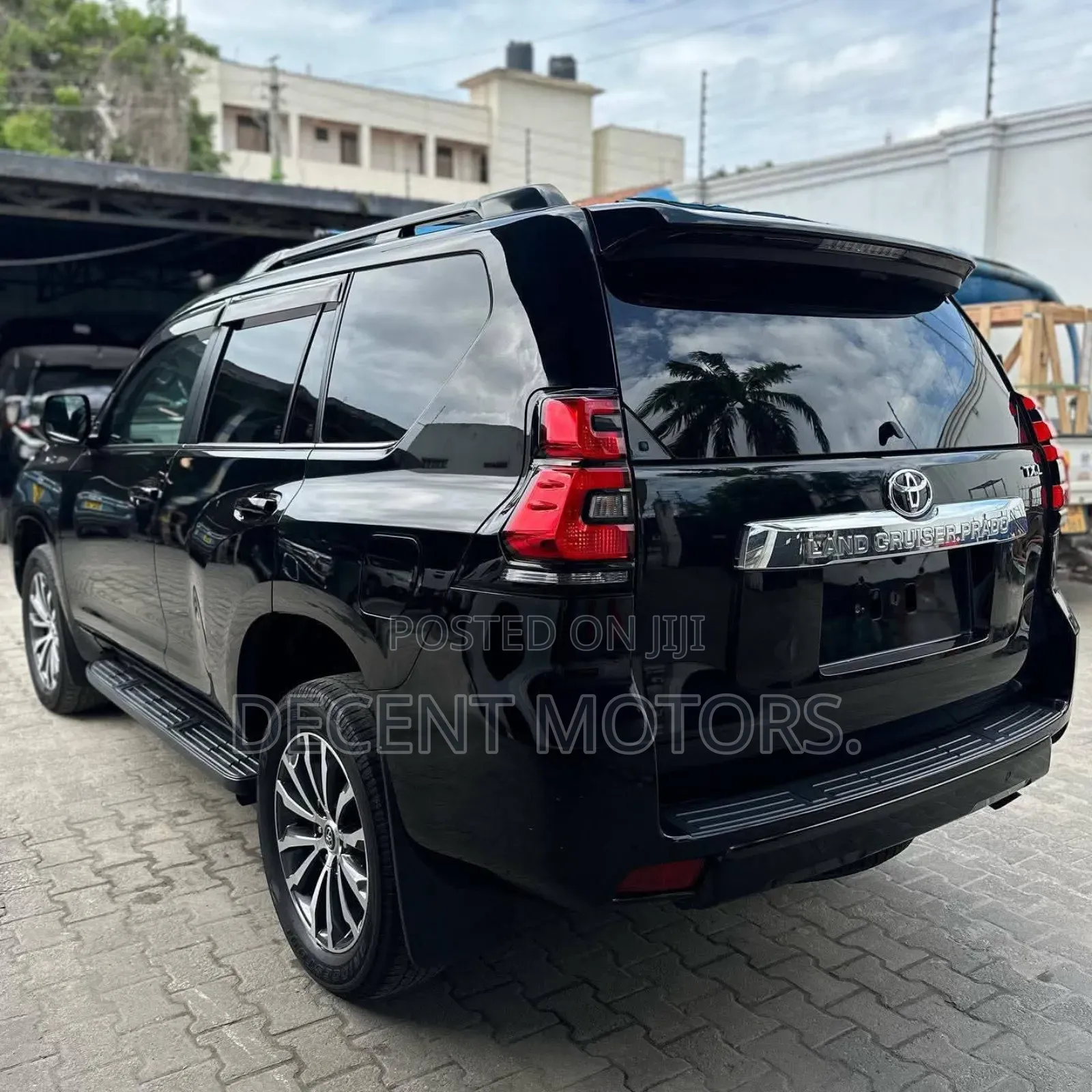 Toyota Land Cruiser Prado 2.8 2018 Black