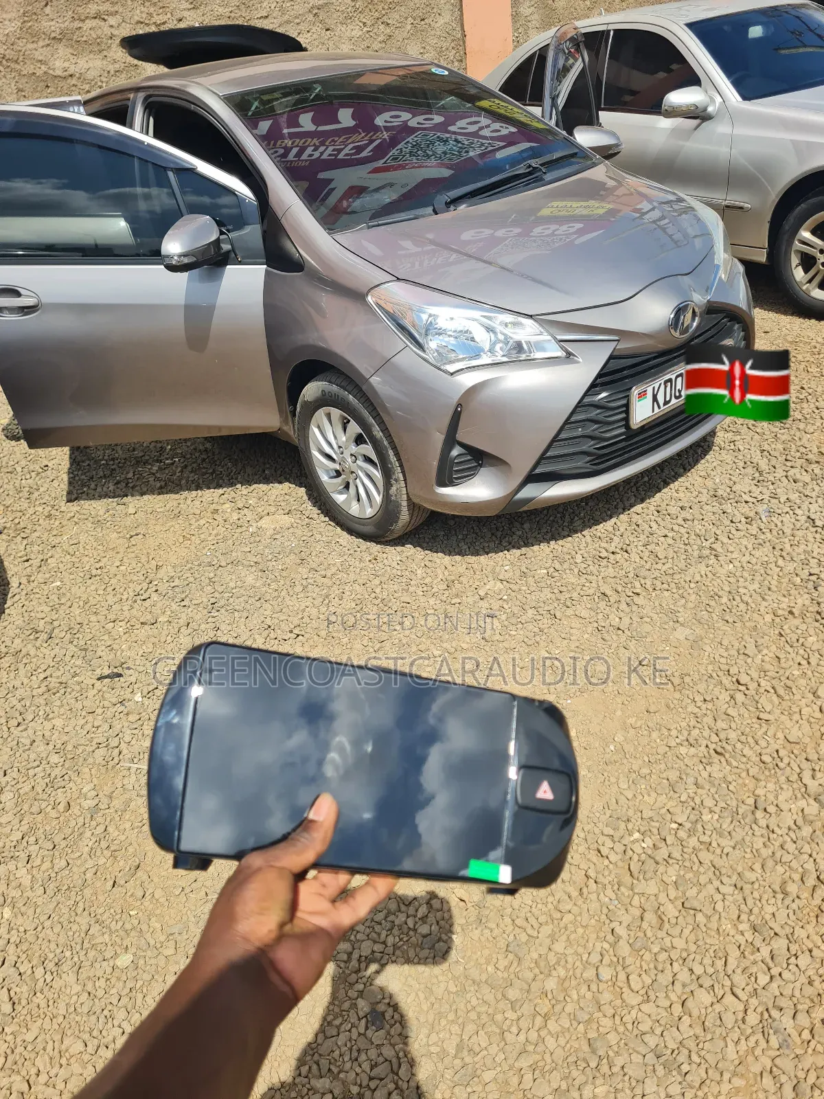 Toyota Vitz 2015android Radio Plus Console