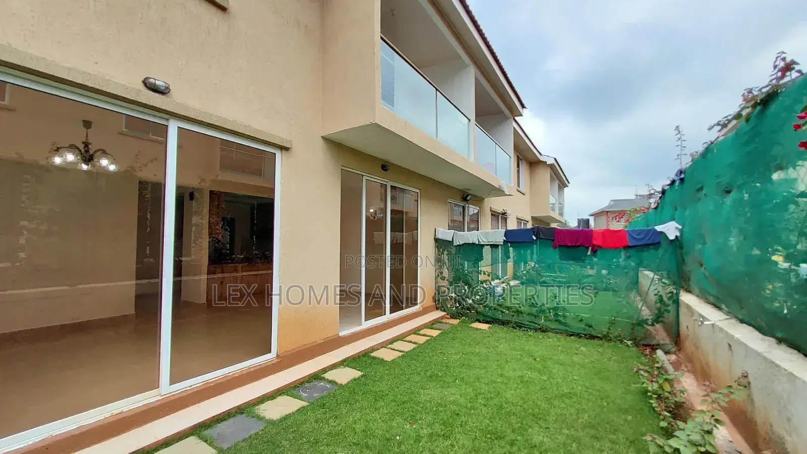 4bdrm Townhouse / Terrace in Gataka for rent