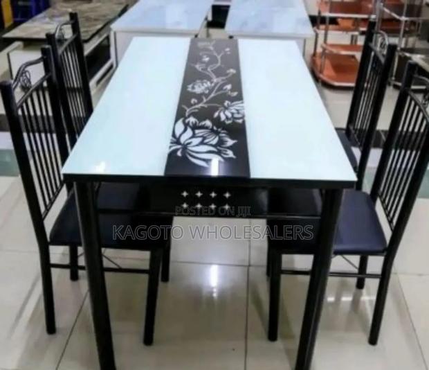 4 Sitter Dining Table / White - main view