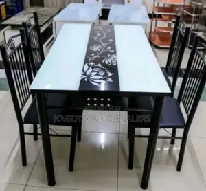 4 Sitter Dining Table / White Top