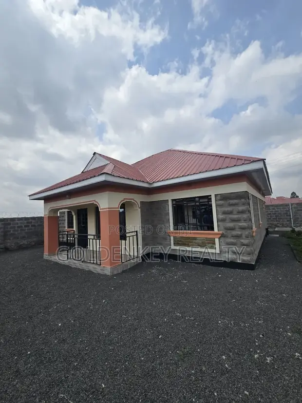3bdrm Bungalow in Kitengela for sale