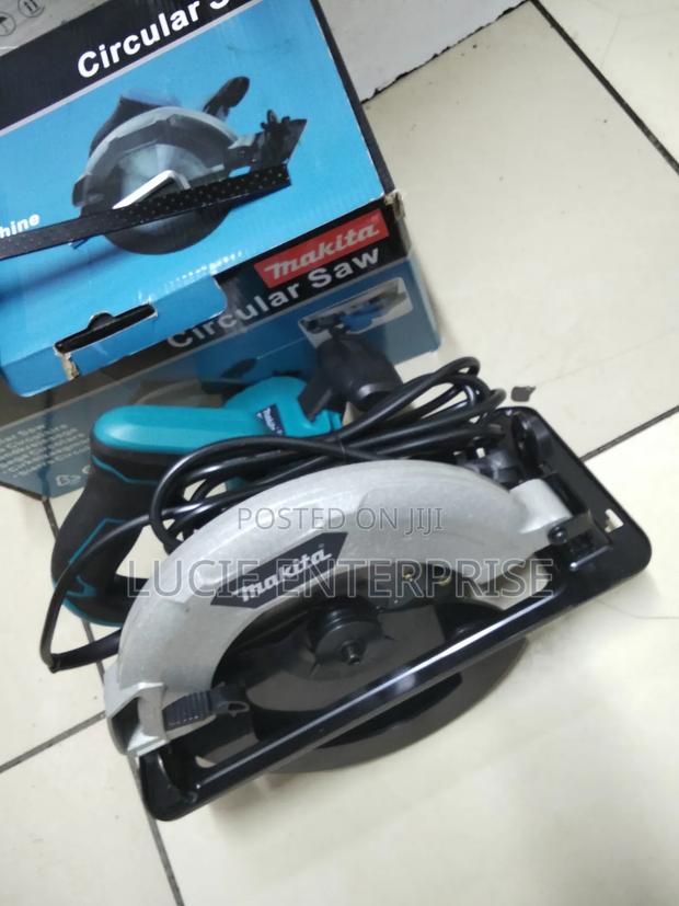 Makita Circular Saw 9inch