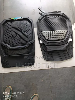 No.1 Black Car Mats Silver Patch / Heavy Duty Floor Mat Set