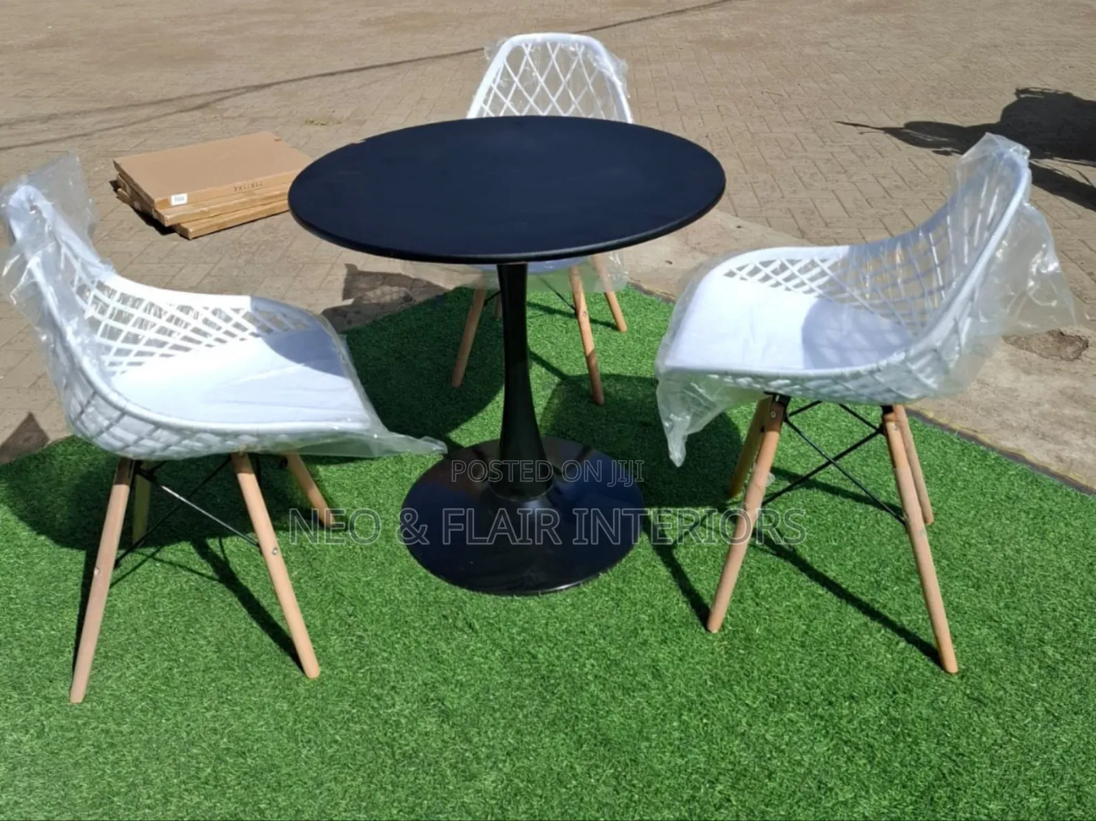 Round Dining Table