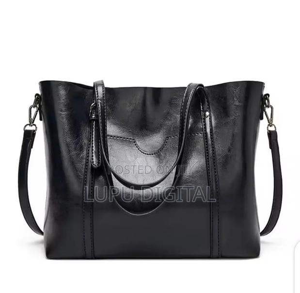 Size 32*29 Leather Large Capacity Handbag - thumbnail 3