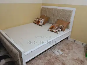 5 by 6 Mocket Bed