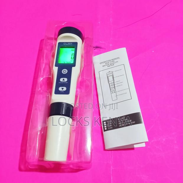 Digital Chlorine Meter - main view