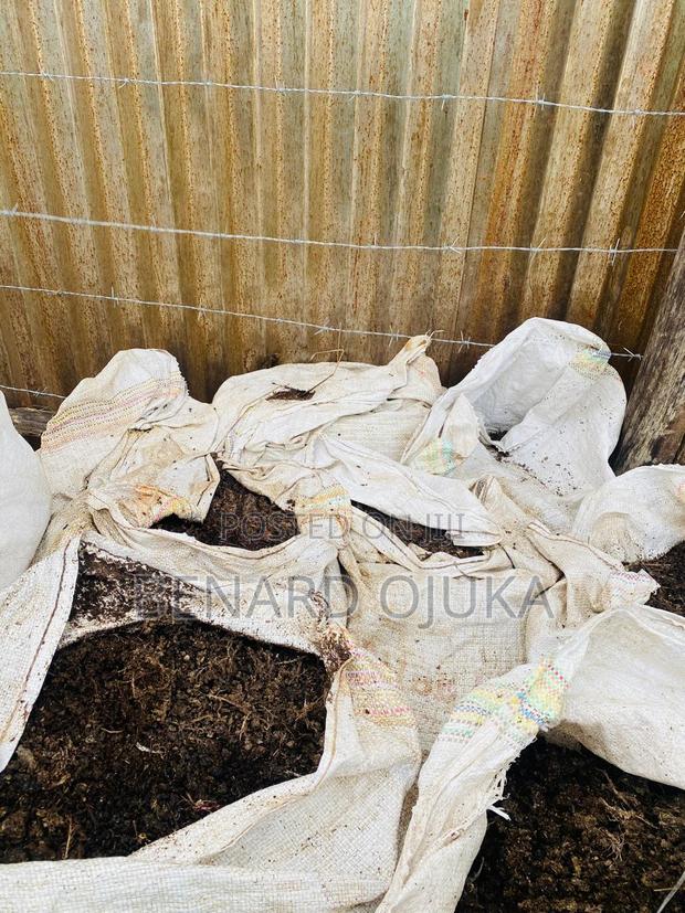 Pure Organic Manure - thumbnail 4