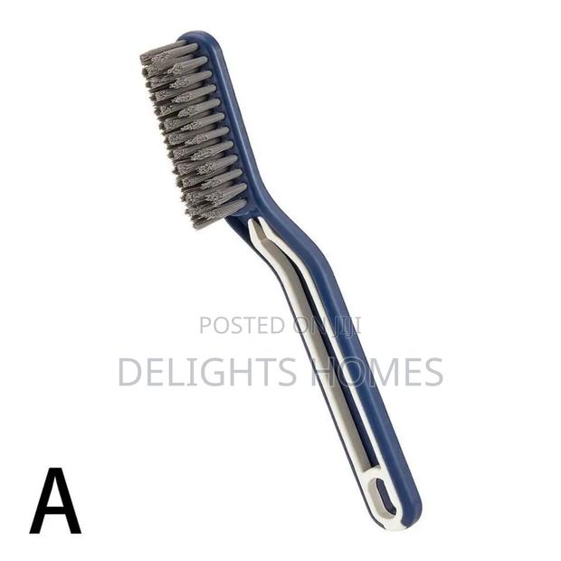 Crevice Cleaning Brush_car