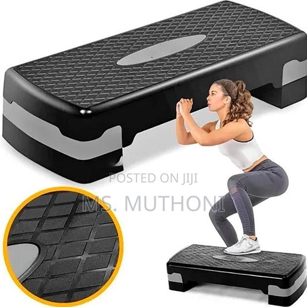 68 Cm Aerobics Step Boards * (Up to 200kg)