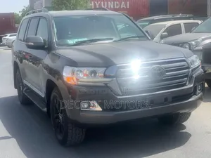 Toyota Land Cruiser 4.5 V8 TD 2018 Gray
