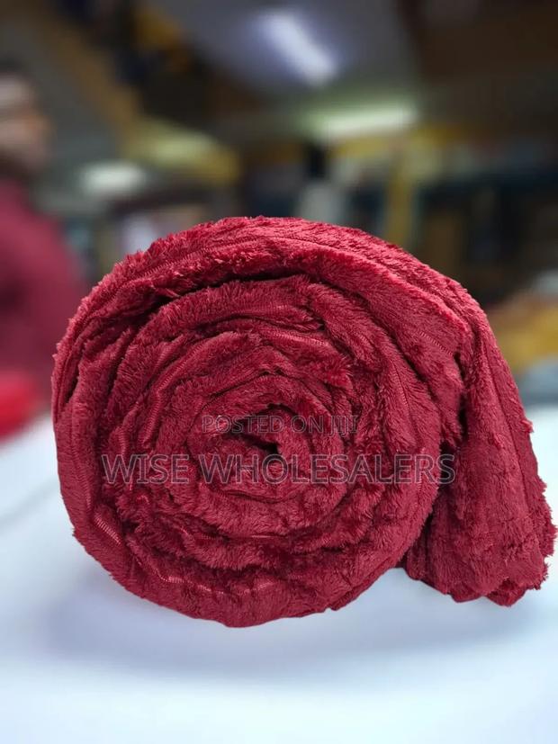 Available Fleece Velvet Blankets.
⏩Ultra Soft. - thumbnail 4