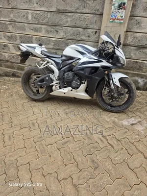Honda CBR 2013 White