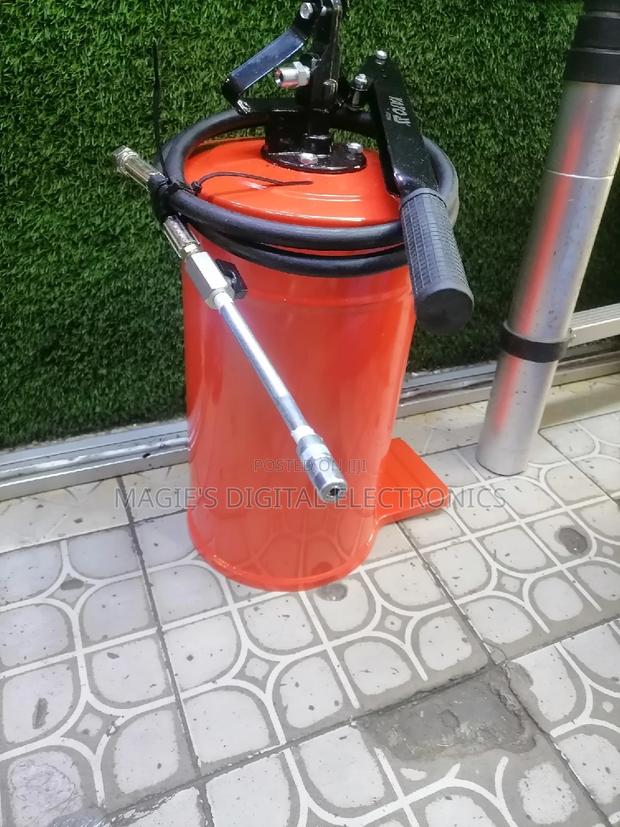 Top Brand New 16kgs Yato Grease Bucket /Pump