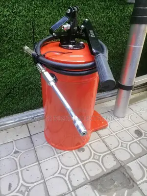 Top Guarantee 16kg Yato Grease Bucket /Pump
