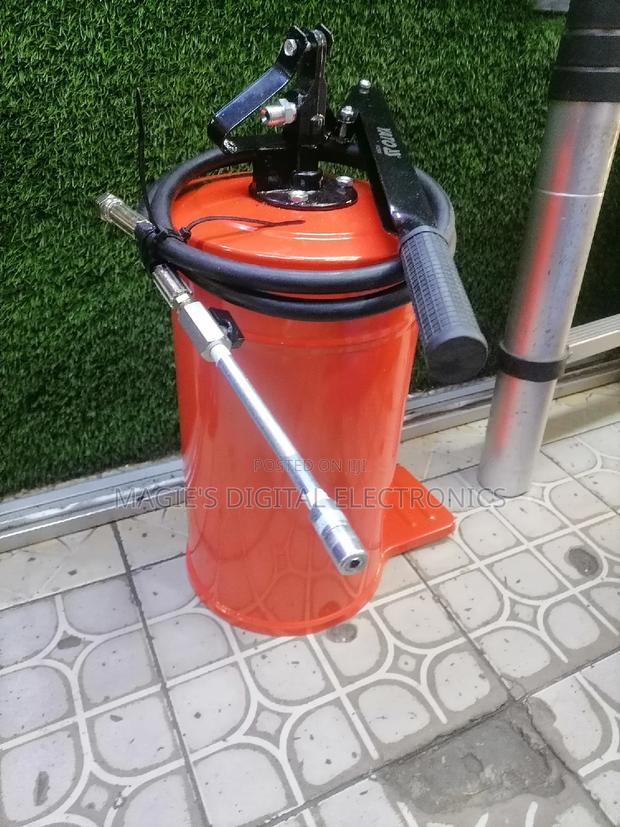 Top Guarantee 16kg Yato Grease Bucket /Pump