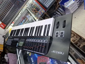 Nektar Panorama T4 49 Keys Midi Keyboard