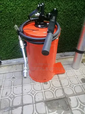 Well Performing 16kgs Yato Grease Bucket /Pump