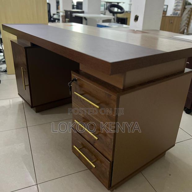 Office Desk : Modera 1400mm Executive Table - main view