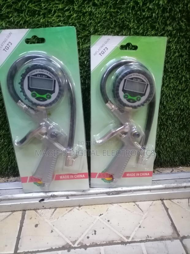 High Standard Digital Pressure Guage /Inflator
