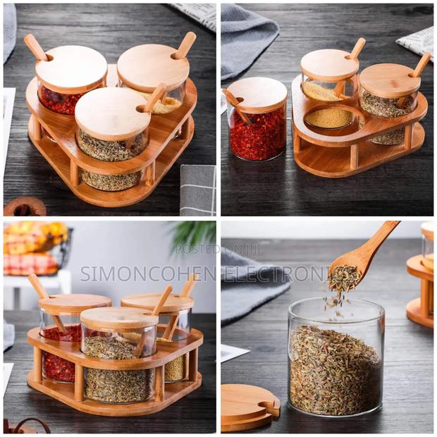 3pcs Glass Spice Containers Set With Bamboo Holder