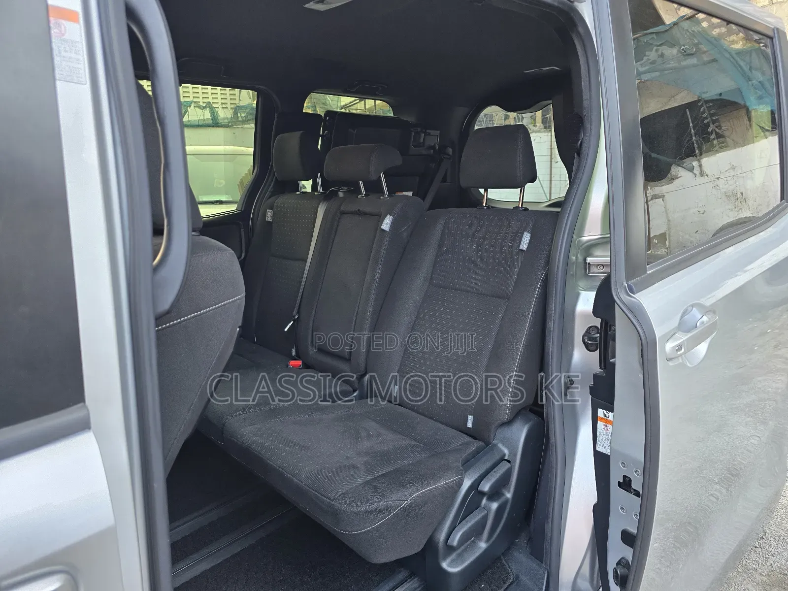 Toyota Voxy 2018 Silver