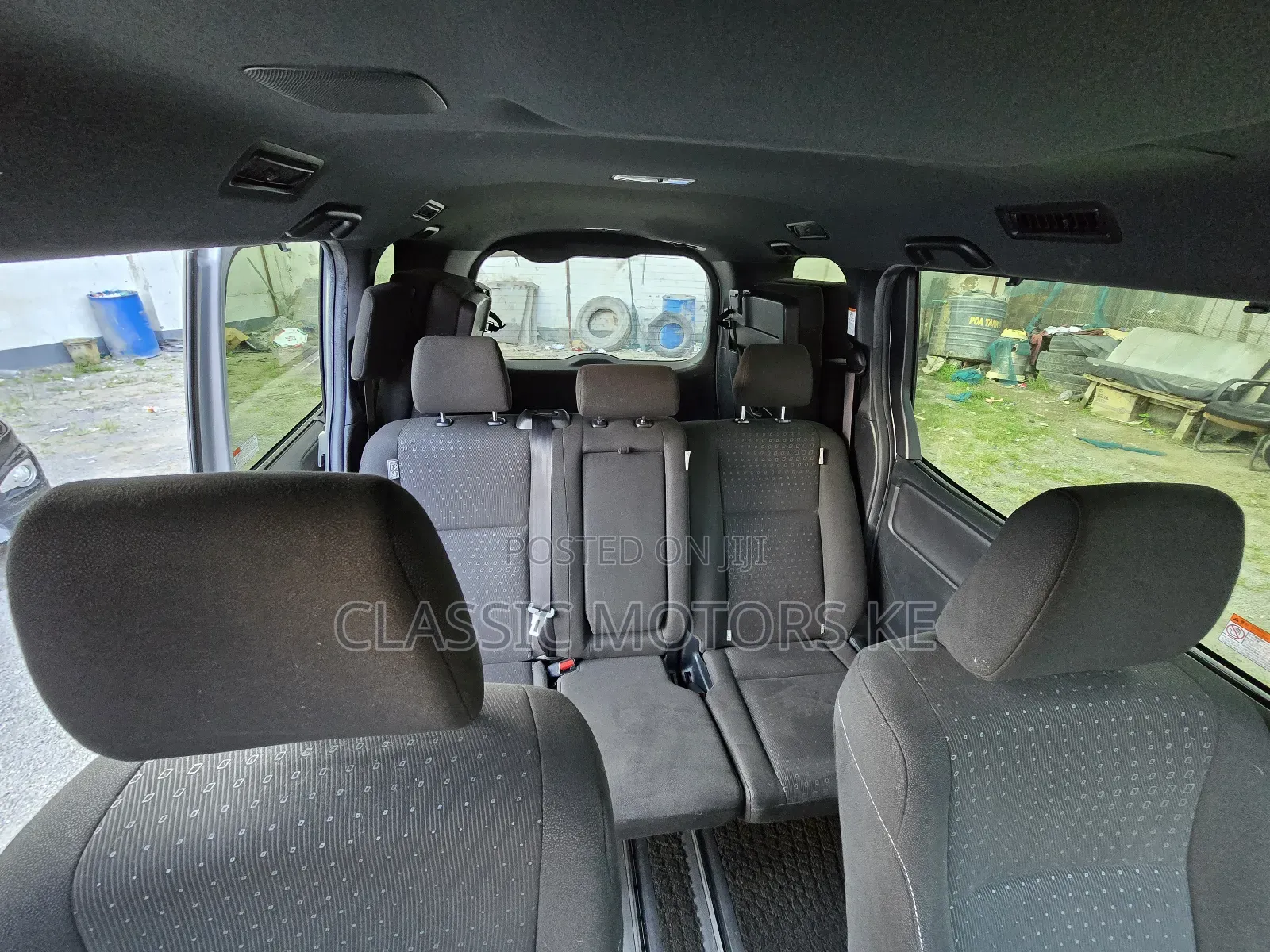 Toyota Voxy 2018 Silver