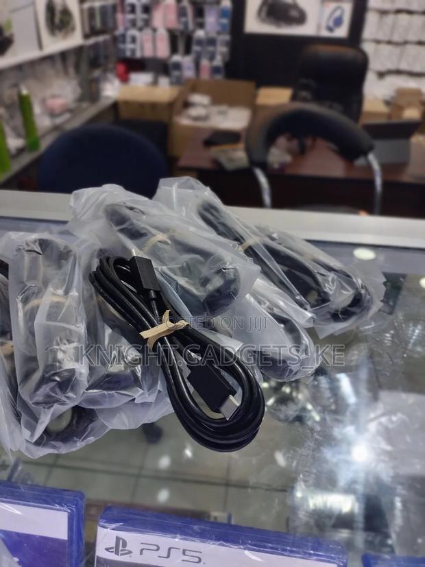 Sony Usb C to Usb C Cable !  - main view