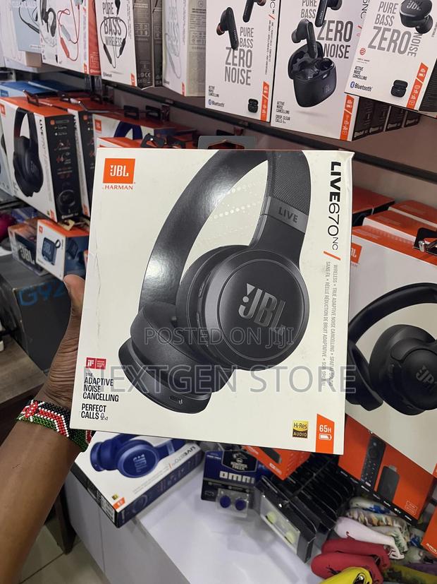 JBL Tune 670nc Wireless Headphones