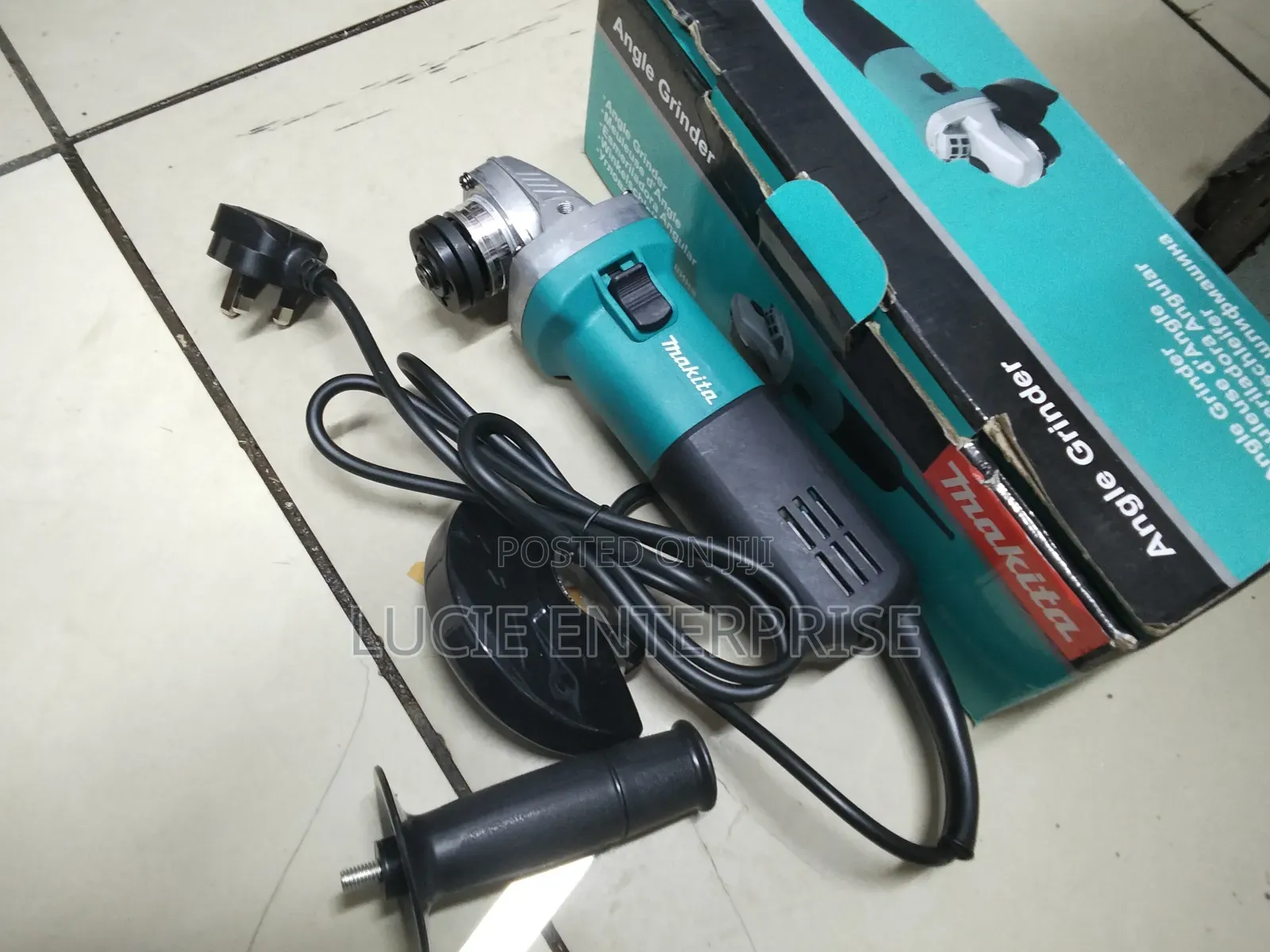 Makita Angle Grinder 4inch 840watts