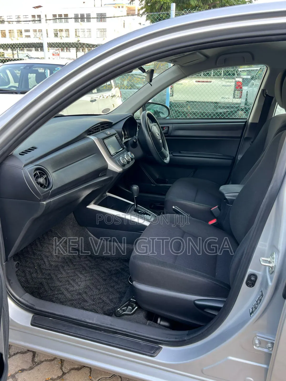 Toyota Corolla Fielder 2019 Silver