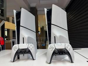 Clean Ps5 Slim With Controllers - main view