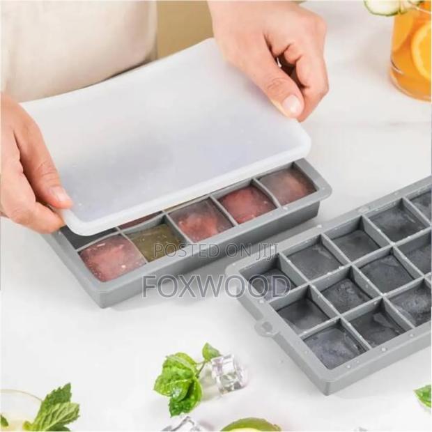 Ice Cube Tray With a Lid, 24 Section - thumbnail 2