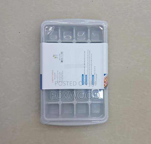 Ice Cube Tray With a Lid, 24 Section - thumbnail 4