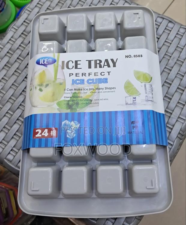Ice Cube Tray With a Lid, 24 Section - thumbnail 6
